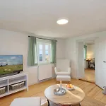 Gorgeous Home In Emmelsbuell Horsbuell With Wifi Prázdninový dům