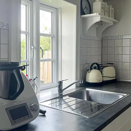 Gorgeous Home In Emmelsbuell Horsbuell With Wifi